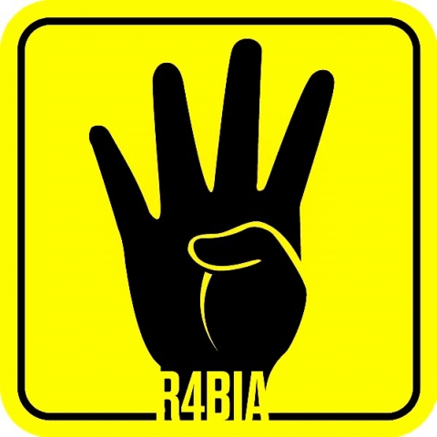 R4BIA ชูสี่นิ้ว แสดงพลังต้านสังหารหมู่อียิปต์