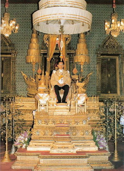 เล่าเรื่อง... พระที่นั่งพุดตานฯ