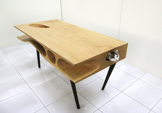 CATable โต๊ะทำงานที่ให้แมวซ่อนตัว
