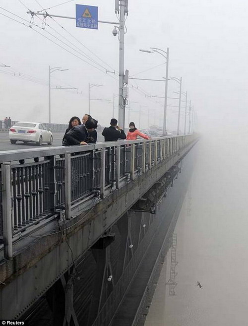 10 ภาพธรรมดา กับ เบื้องหลังภาพสุดสะเทือนใจ ที่คุณไม่เคยรู้ 