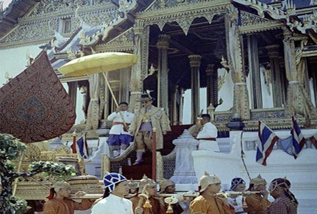 รัชกาลที่ 9 ดวงพระราชสมภพเพื่อพสกนิกรของพระองค์