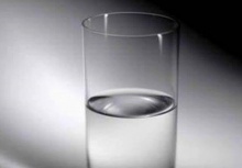 มีน้ำ แค่ ครึ่งแก้ว หรือ มีน้ำ ตั้ง ครึ่งแก้ว?