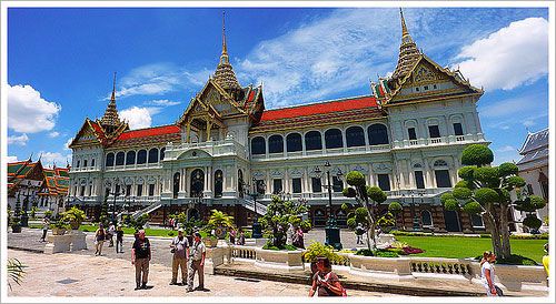 พระบรมมหาราชวัง สถานที่ท่องเที่ยวเชิงประวัติศาสตร์และอนุสาวรีย์แห่งประเทศไทย