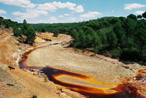แม่น้ำสีแดง Rio Tinto แม่น้ำสีแปลก ที่ประเทศสเปน 