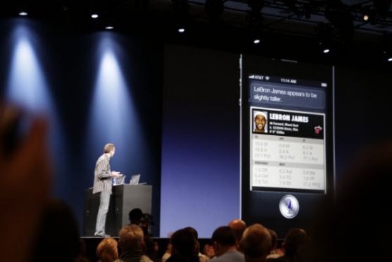 iOS 6 อัพเกรด Maps, Siri, Facebook