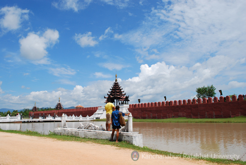 ย้อนเวลาไปเยือนอดีตเมื่อครั้งสมัยก่อน พร้อมมิตร ฟิล์ม สตูดิโอ