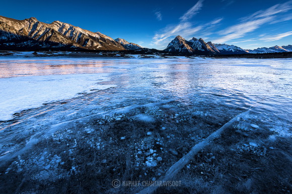 ทะเลสาบอับราฮัม (Abraham Lake)