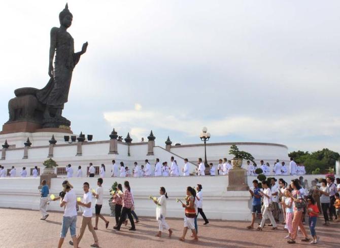 ‘บัว’ ดอกไม้พุทธบูชา มากความหมายสื่อหลักธรรม