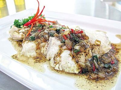 เนื้อปลากะพงแดงนึ่งพริกไทยดำ
