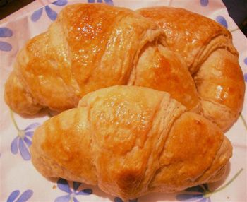 ครัวซอง ( Croissants )