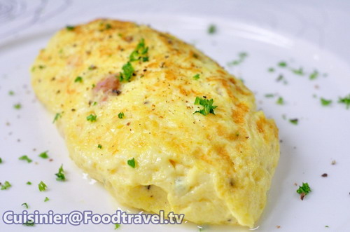 ไข่เจียว กับ ออมเล็ต(Omelet) ต่างกันตรงไหน