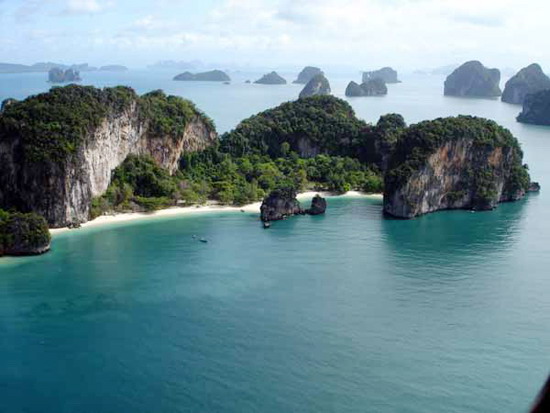 เกาะห้อง 1 ใน 10 หาดที่น่าเที่ยวและสะอาดที่สุดในโลก