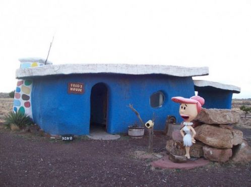 บ้านมนุษย์หินฟลินสโตนย้อนยุค ในรัฐแอริโซนา
