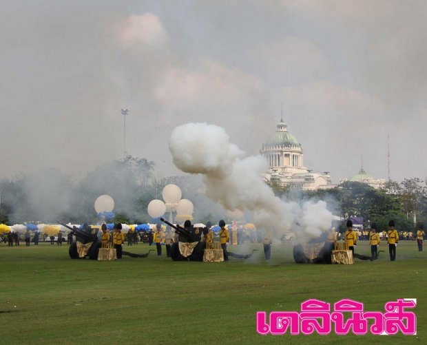 ประมวลภาพวันแห่งความปลื้มปีติของพสกนิกรชาวไทย 2