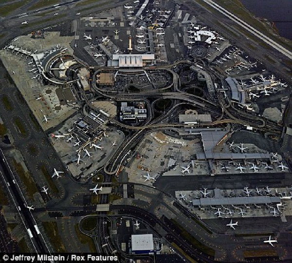 สุดตื่นตาตื่นตา ครั้งแรกเปิดภาพสนามบินเจเอฟเคจากมุมสูง ที่โลกไม่เคยเห็น(