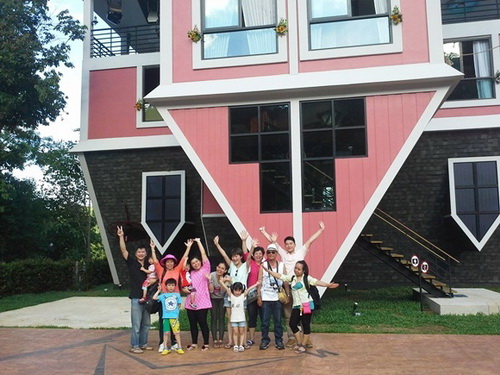 สุดแปลก’บ้านตีลังกา’ครั้งแรกในเมืองไทย ที่คุณไม่ควรพลาด!!