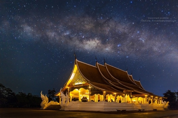 วัดสิรินธรวรารามภูพร้าว จังหวัดอุบลราชธานี สวยมหัศจรรย์ยามอาทิตย์อัสดง