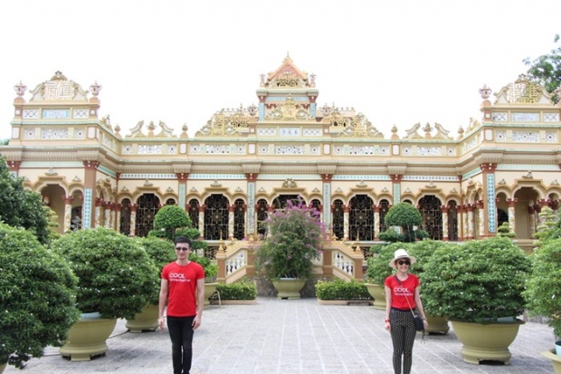 “คูลเจแนน-ซีเจ” พาสะพายเป้เที่ยว ชิม ช็อป ตะลุย “นครโฮจิมินห์”    ล่องเรือสู่ดินดอนสามเหลี่ยมปากแม่น้ำโขง