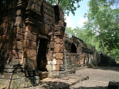 อุทยานประวัติศาสตร์เมืองสิงห์ หรือปราสาทเมืองสิงห์