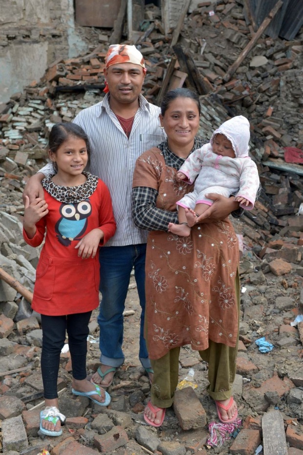 อัพเดต ชีวิต หนูน้อย 4เดือน รอดปาฎิหารย์ เหตุ แผ่นดินไหว เนปาล