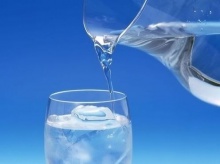 ไม่น่าเชื่อการดื่มน้ำช่วยลดน้ำหนัก ได้ถึง 44 % ใน 14 สัปดาห์