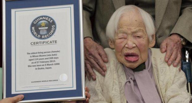 คุณยายญี่ปุ่นวัย 114 ปีครองสถิติผู้หญิงอายุยืนที่สุดในโลก