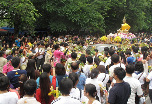 รวม 10 สถานที่จัดงานเข้าพรรษา 2557