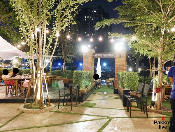 Hidden Backyard ร้านคาเฟ่เท่ๆ สไตล์สวนหลังบ้าน