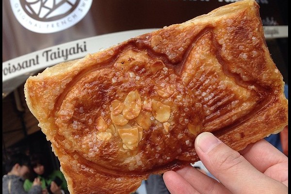 อันดับ 9 : ครัวซองต์ไทยากิ (Croissant Taiyaki)