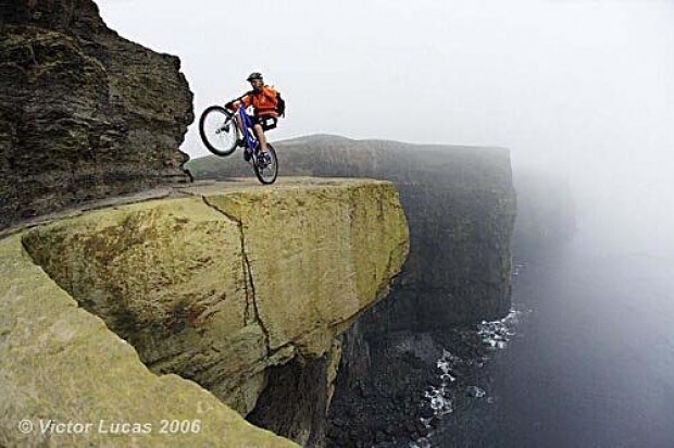 เส้นทางนักปั่นสุดเสียว Cliffs of Moher ปั่นริมหน้าผา ประเทศไอร์แลนด์