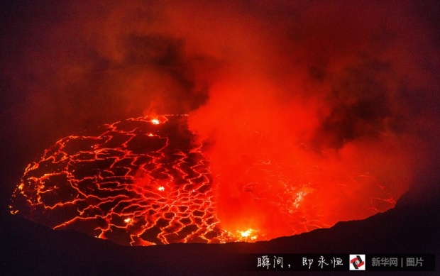 ทะเลสาบลาวาที่ใหญ่ที่สุดในโลก