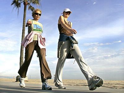 เดินทั้งวัน ต่างกับเดินออกกำลังกายอย่างไร