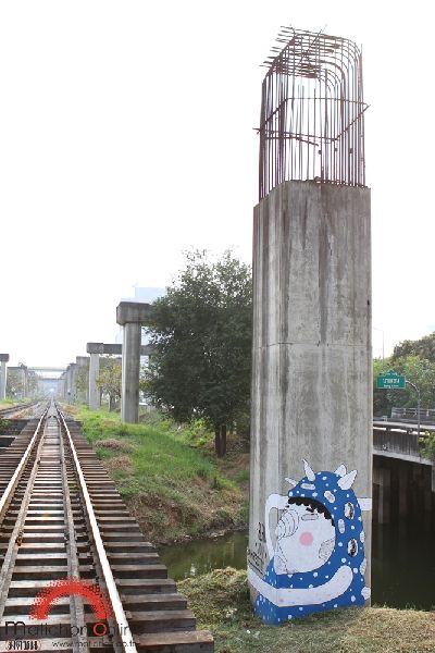 กราฟิตี้บนตอม่อโฮปเวลล์ศิลปะริมทางรถไฟ สะท้อนซากอารยธรรมโกง 