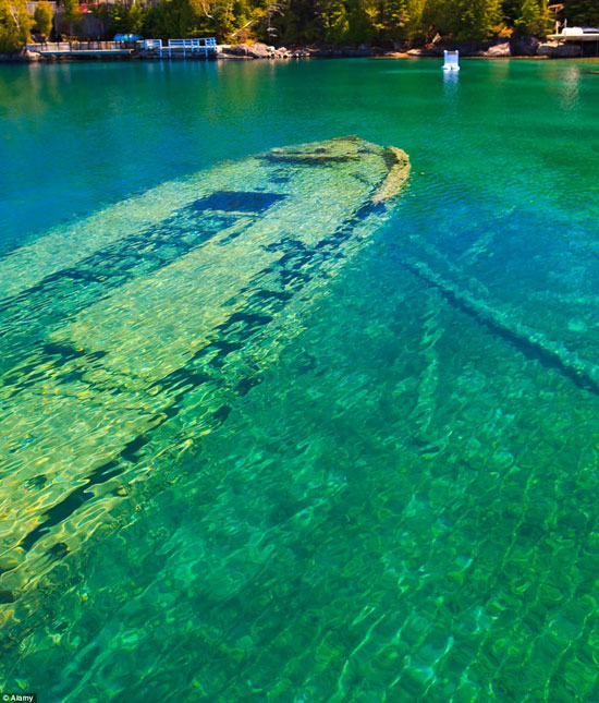 ทะเลสาบออนแทรีโอ สถานที่ชมเรืออับปางที่สวยที่สุดในโลก