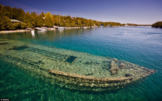 ทะเลสาบออนแทรีโอ สถานที่ชมเรืออับปางที่สวยที่สุดในโลก