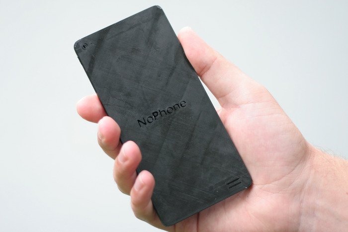 เปิดตัวแล้ว!! NoPhone มือถือ กันน้ำไม่กินแบตฯแถมแฮ็คไม่ได้กับราคาเพียง 400 บาท!