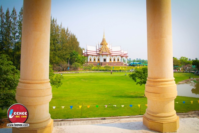 กราบหลวงพ่อโตองค์ใหญ่ที่สุดในโลกที่อ.สีคิ้ว จ.โคราช