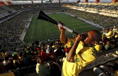 วูวูเซล่า (vuvuzela) แตรมหาประลัย