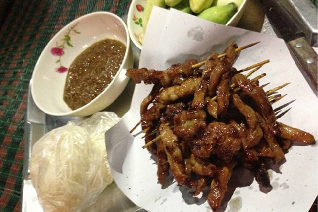 เด็ดสุโค่ย! 10 ร้านเด็ดข้างทาง ลองแล้วจะติดใจ!