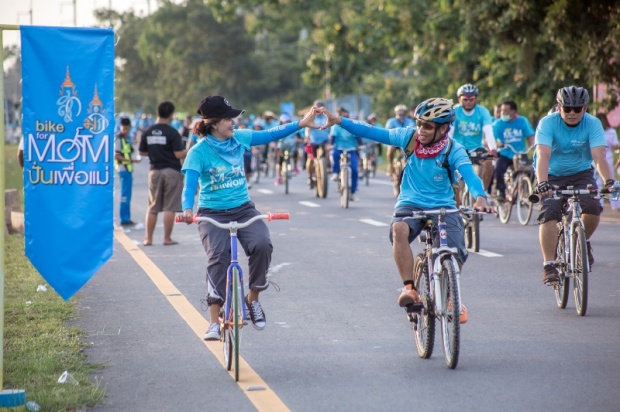 สมเด็จพระบรมฯ รับสั่งตามหา น้องทาม เด็กไร้แขนปั่นBike for Mom