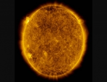 ดวงอาทิตย์ปลดปล่อย โซลาร์แฟลร์ ทรงพลังสูงสุดในรอบเกือบสามปี