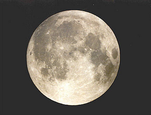 ฝุ่นละอองบนดวงจันทร์มีพิษภัย ทำให้เกิดอาการแพ้ไอจามไม่หยุด