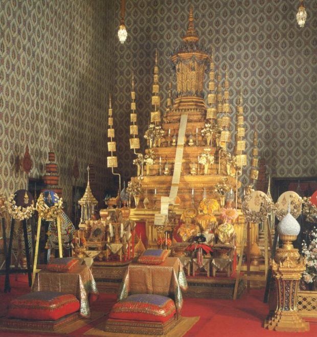 “พระที่นั่งดุสิตมหาปราสาท” สถานที่ประดิษฐานพระบรมศพมหากษัตราธิราชแห่งราชจักรีวงศ์