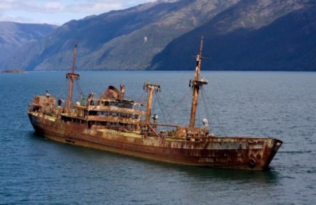 เรือลำยักษ์หายไปใน “สามเหลี่ยมเบอร์มิวด้า” 90 ปี จู่ ๆโผล่ขึ้นมาในสภาพแบบนี้ 