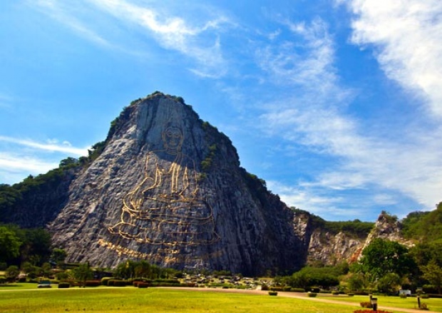 เปิดประวัติ เขาชีจรรย์ พุทธสถานศักดิ์สิทธิ์คู่จังหวัดชลบุรี