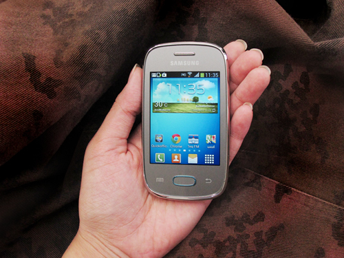 สมาร์ทโฟน Samsung Galaxy Pocket Neo เครื่องจิ๋ว ราคาแจ๋ว ท่องโลกโซเชียลไม่มีสะดุด 