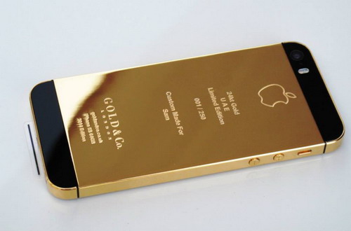 iPhone 5S สีทองหลบไป…พบกับ iPhone 5S ทองคำจริงๆ ราคาเครื่องละแสนห้า !!