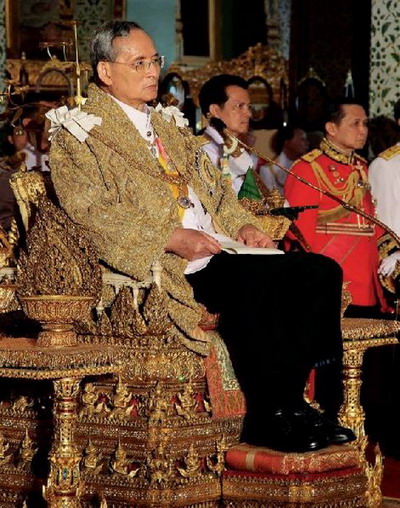 เล่าเรื่อง... พระที่นั่งพุดตานฯ