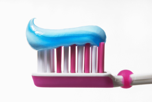 15 ประโยชน์สุดแจ่มของยาสีฟัน