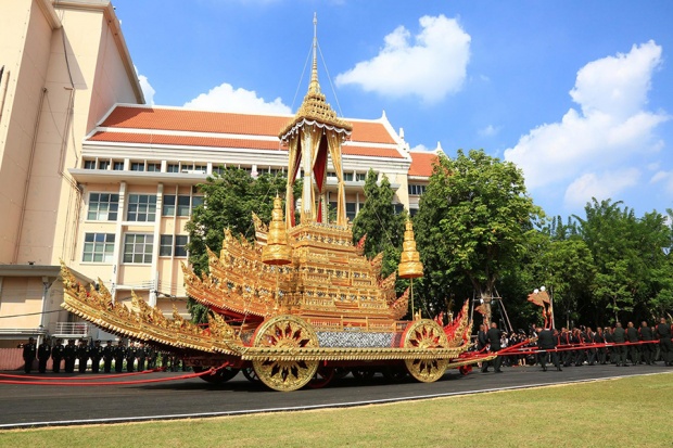 ภาพพิธีการบวงสรวงพระที่นั่งราเชนทรยานน้อย